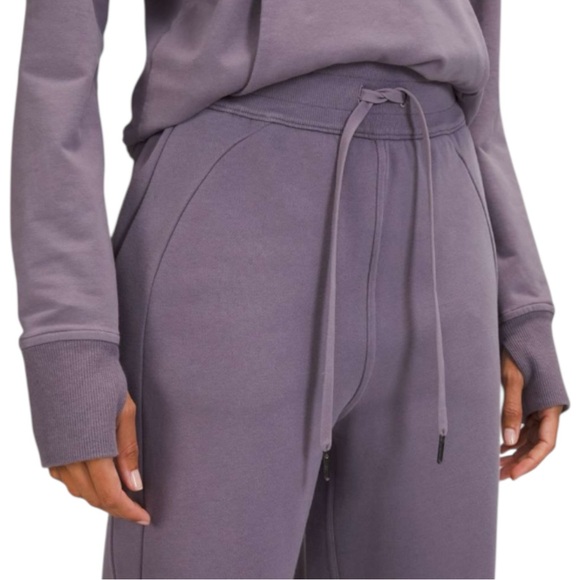 Lululemon Womens Size 6 Dusky Lavender Scuba Relaxed High-Rise Jogger Sweatpants - Picture 4 of 10